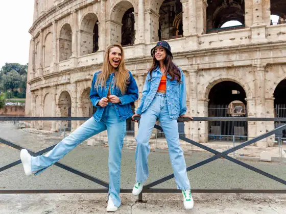 Denim total look - Jak nosić jeans od stóp do głów?